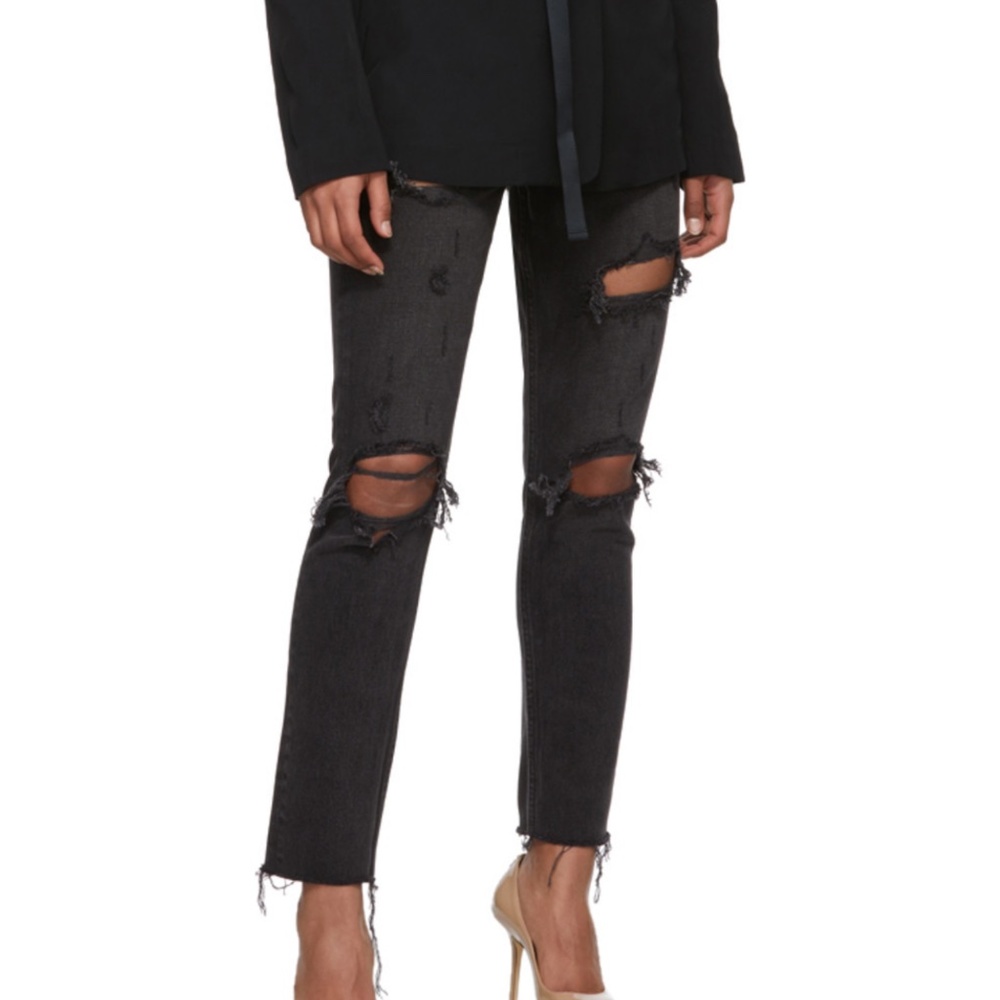 GRLFRND Karolina Black Distressed Jeans💫 BNWT